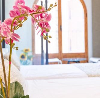Mislata Apartment | Aparthotel Mediterráneo by NeoHotels-Centro 8 min by Metro