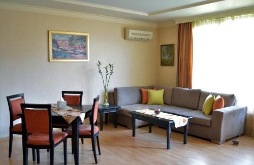 Sofia Apartment | Aparthouse Borovo near Bulgaria Mall, free street parking