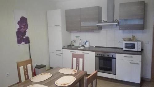 Vrbovec Apartment | Apartmán Eva