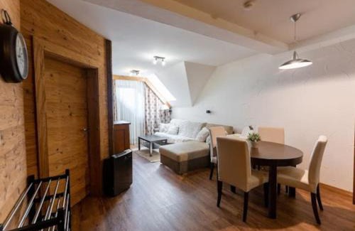 Tatranska Lomnica Apartment | Apartmán Kukučka