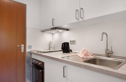 Schoenwald Apartment | Apartment 'Gertrud' with Shared Terrace and Shared Garden