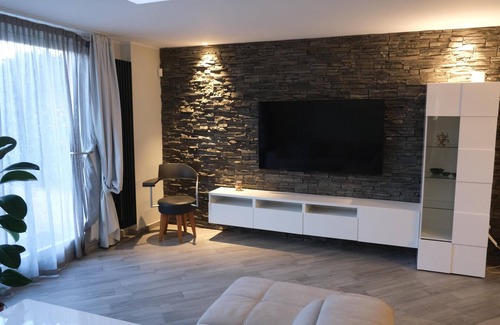 San Colombano al Lambro Bed & Breakfast | Apartment in the hills with garden