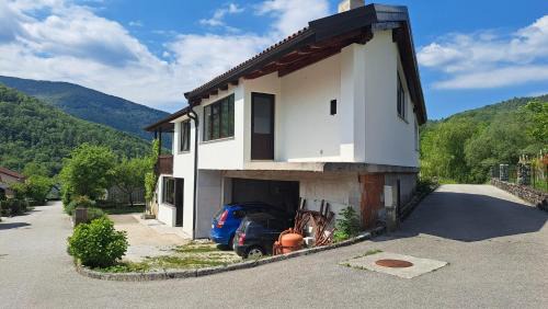 Podbela Apartment | Apartma Emilio