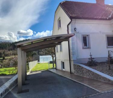 Postojna Apartment | Apartma Nika