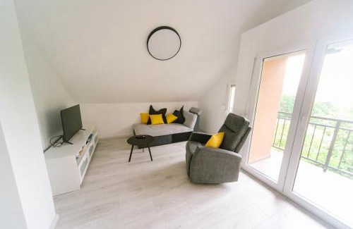 Bistrica ob Sotli Apartment | Apartma RO-ZE