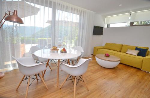 Tolmin Apartment | Apartmaji 43