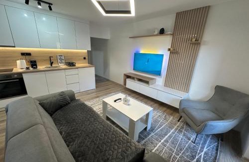 Novi Grad Sarajevo Apartment | APARTMAN DBR -Dobrinja Sarajevo-FREE GARAGE