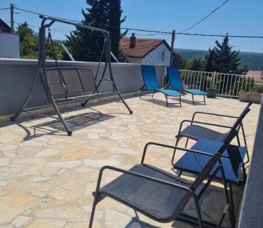 Gornji Karin Apartment | Apartmani Iva