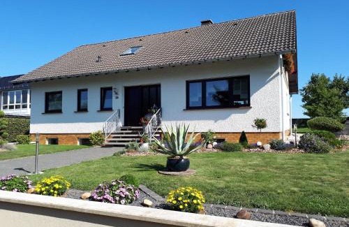 Ammeldingen bei Neuerburg Apartment | Apartment near the forest in Emmelbaum