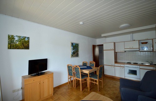 Nieder-Werbe Apartment | Apartment 1 - Apartments Arrow