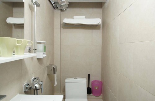 Kwun Chung Apartment | Apartment ∙ 1 bedroom ∙ 2 guests