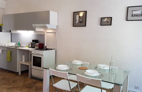 Saint-Jean-du-Bruel Apartment | Apartment 1 coquet