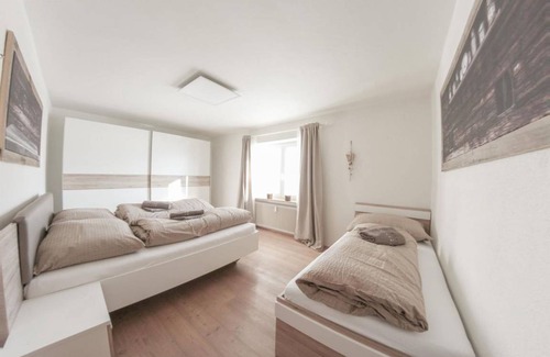 Kirchbichl Apartment | Apartment ∙ 10 guests