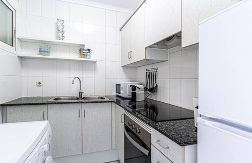 Sant Pol De Mar Apartment | Apartment 100m beach with parking pet friendly