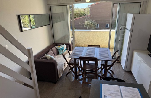 Hourtin-Plage Apartment | Apartment 150 m from Hourtin beach - 4 to 6 people