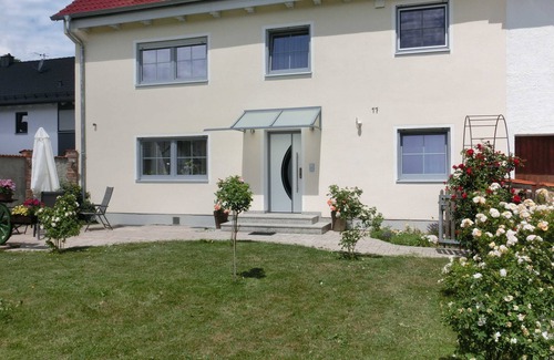 Furstenfeldbruck District Apartment | Apartment 1st floor - Weberhof