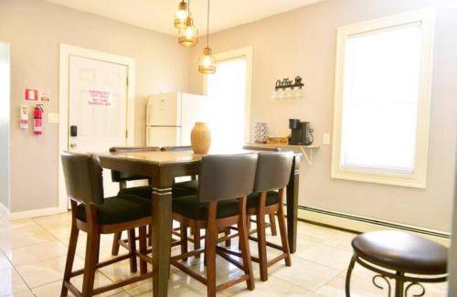 Smith Hill Apartment | Apartment ∙ 2 bedrooms ∙ 5 guests