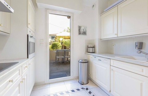 Pointe Croisette Apartment | Apartment 2 bedrooms/2 bathrooms/double terrace & Garden in Palm beach area