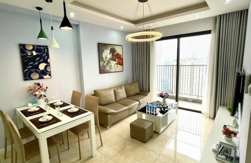 Trung Hoa Nhan Chinh Apartment | Apartment 2 bedrooms, 2 bathroom C6,7 Vinhomes D'Capitale