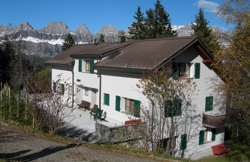 Flums Apartment | Apartment ∙ 2 bedrooms ∙ 4 guests