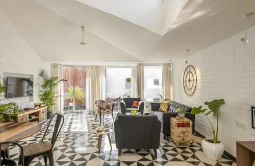Nerul Apartment | Apartment ∙ 2 bedrooms ∙ 5 guests