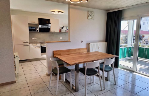Hoyren Apartment | Apartment '2' with Shared Terrace, Shared Garden and Wi-Fi