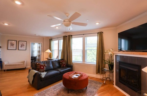 Harrison Lenox Apartment | Apartment ∙ 2 bedrooms ∙ 5 guests