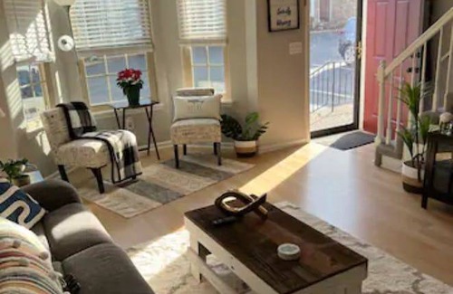Hendersonville Apartment | Apartment ∙ 2 bedrooms ∙ 4 guests