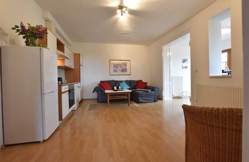 Stove Apartment | Apartment 2 with 2 bedrooms (2-5 pers.) on the ground floor - Villa Seeheim vacation property directly on the waterfront