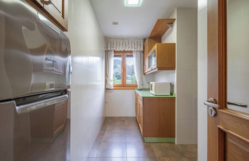 Cangas Apartment | Apartment '22' with Sea View, Shared Pool and Wi-Fi