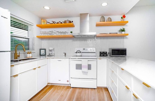 Seven Mile Beach Apartment | Apartment ∙ 3 bedrooms ∙ 6 guests
