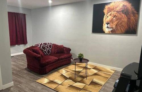 Northwest Calgary Apartment | Apartment ∙ 4 bedrooms ∙ 8 guests