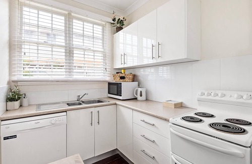 Narrabeen Apartment | Apartment 4 - The Coachhouse