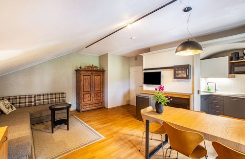 Issengo Apartment | Apartment '4' with Mountain View, Shared Pool and Wi-Fi