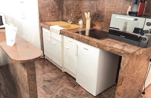 Drancy Apartment | Apartment '5 Rue Bartholomé Drancy' with Wi-Fi