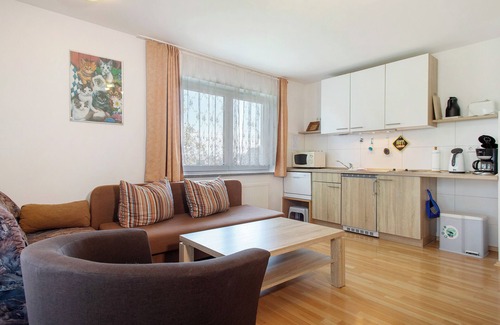 Nonnenhorn Apartment | Apartment '6' with Balcony and Wi-Fi