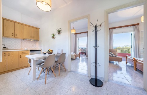 Astrakeri Apartment | Apartment '6' with Sea View, Wi-Fi and Air Conditioning