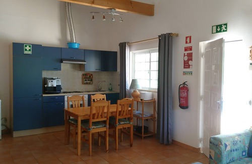 Funchal Apartment | Apartment 70 m² with large garden and pool near Lagos-Algarve