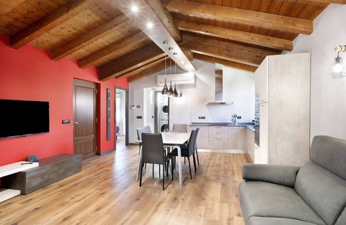 Villanova d'Albenga Apartment | Apartment "Agriturismo Il Borgo - Ulivo" with Private Terrace and Wi-Fi