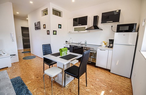 Siska District Apartment | Apartment A1 - One Bedroom Apartment A2