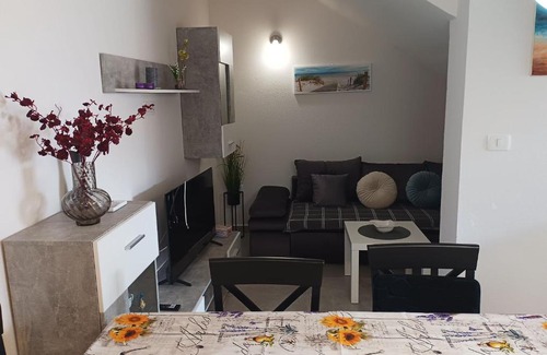 Kaldanija Apartment | Apartment Adrijana