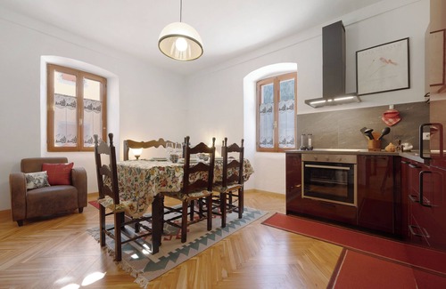 Borzago Apartment | Apartment 'Al Bot' with Mountain View, Balcony and Wi-Fi