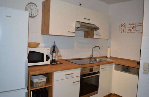 Erkenbrechtsweiler Apartment | Apartment 'Alb-Traum' with Balcony and Wi-Fi