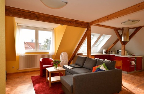 Babelsberg Sud Apartment | Apartment 'Alter Fritz' with Wi-Fi and Air Conditioning