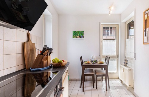 Beuren Apartment | Apartment 'Am Backhaus' with Balcony and Wi-Fi