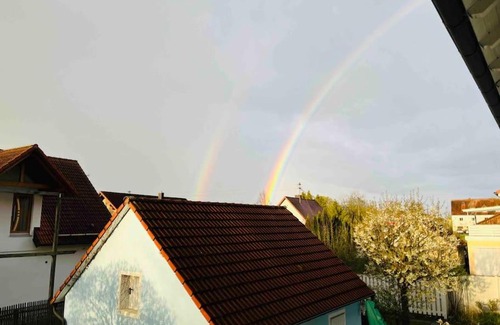 Fahrenzhausen Apartment | Apartment amidst nature-Riverdale, north of Munich