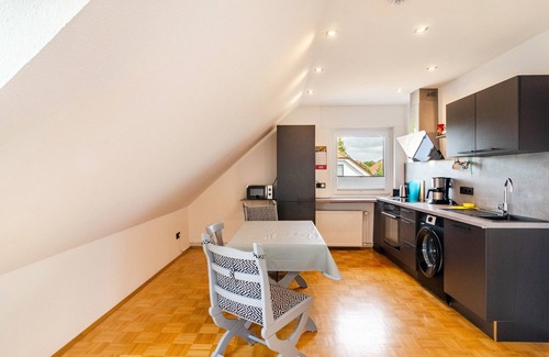 Warburg Apartment | Apartment 'An Der Ohme' with Private Garden, Balcony and Wi-Fi