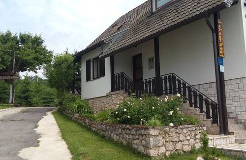 Poljanak Apartment | Apartment and Rooms Nevenka (80761-A2) - Poljanak