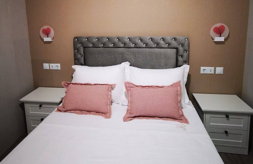 Campo Maior Apartment | Apartment 'Apartamento Ms' with Wi-Fi and Air Conditioning