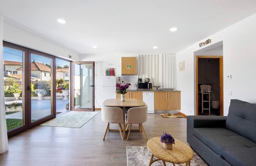 Fonte Boa Apartment | Apartment 'Apartamento Lomi Com Piscina' with Shared Pool, Shared Terrace and Wi-Fi